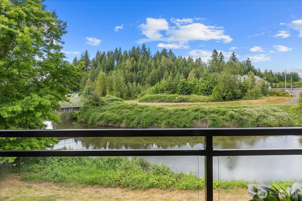 10822 E Riverside Drive Bothell WA 98011