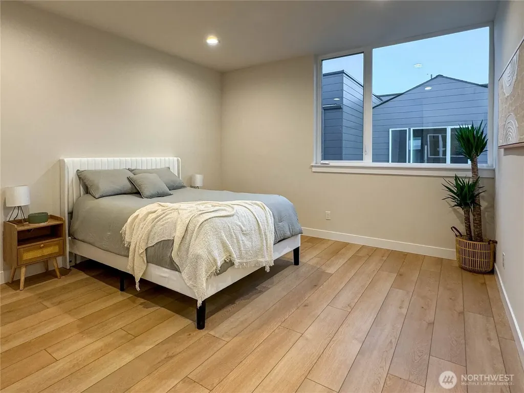 6905 42nd Avenue S Seattle WA 98118