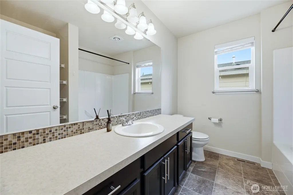 29315 121st Avenue SE Auburn WA 98092