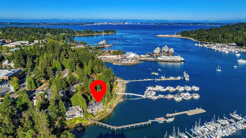 267 Shannon Drive SE Bainbridge Island WA 98110