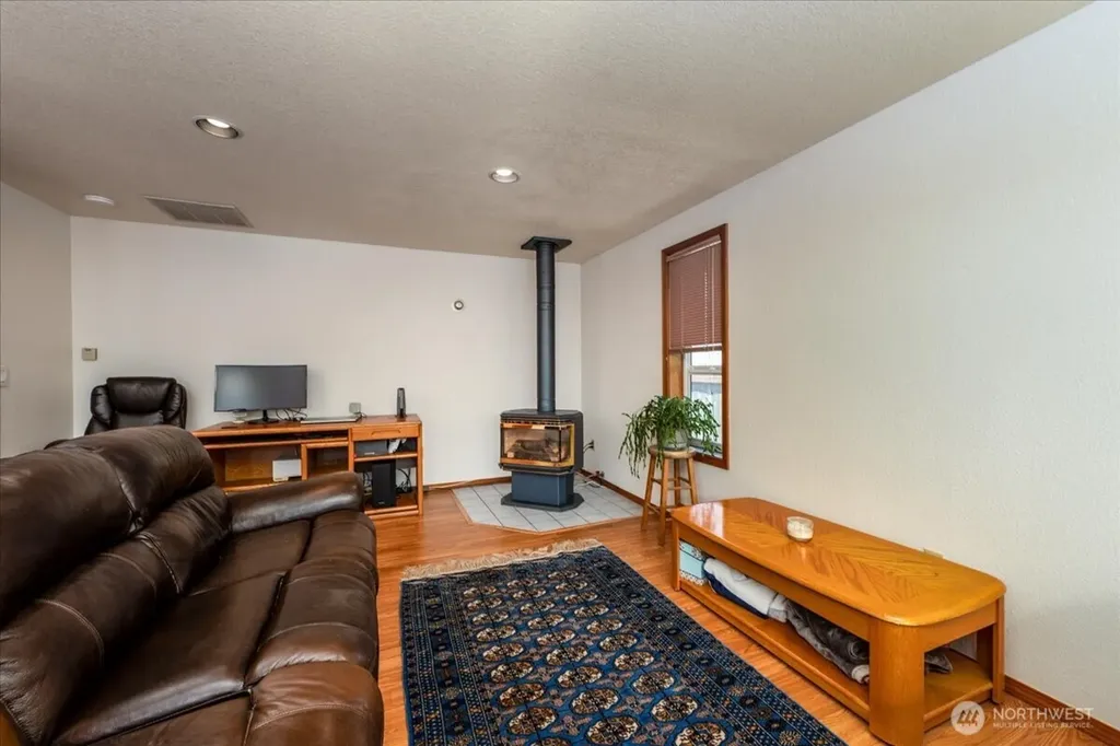 1218 SE Wickie Place Tumwater WA 98501