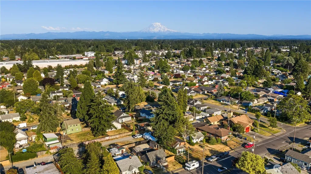 7223 S Park Avenue Tacoma WA 98408