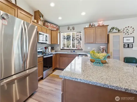 159 George Loop Rock Island WA 98850