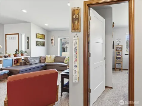 159 George Loop Rock Island WA 98850