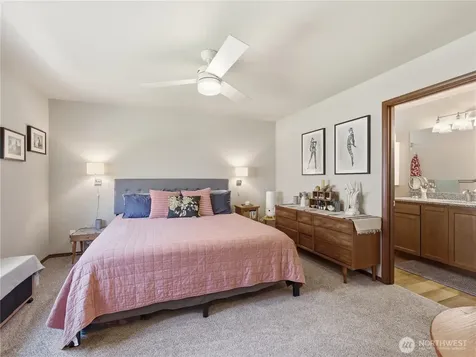 159 George Loop Rock Island WA 98850