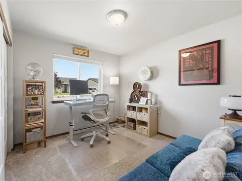 159 George Loop Rock Island WA 98850