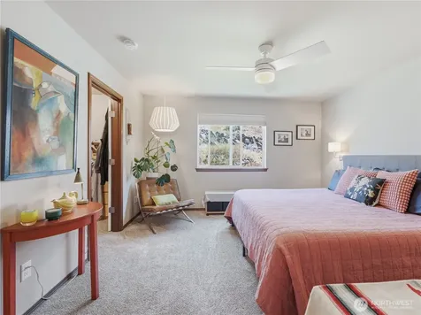 159 George Loop Rock Island WA 98850