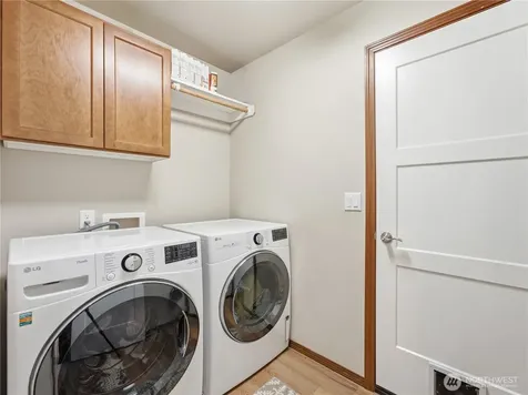 159 George Loop Rock Island WA 98850