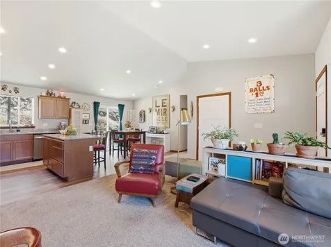 159 George Loop Rock Island WA 98850