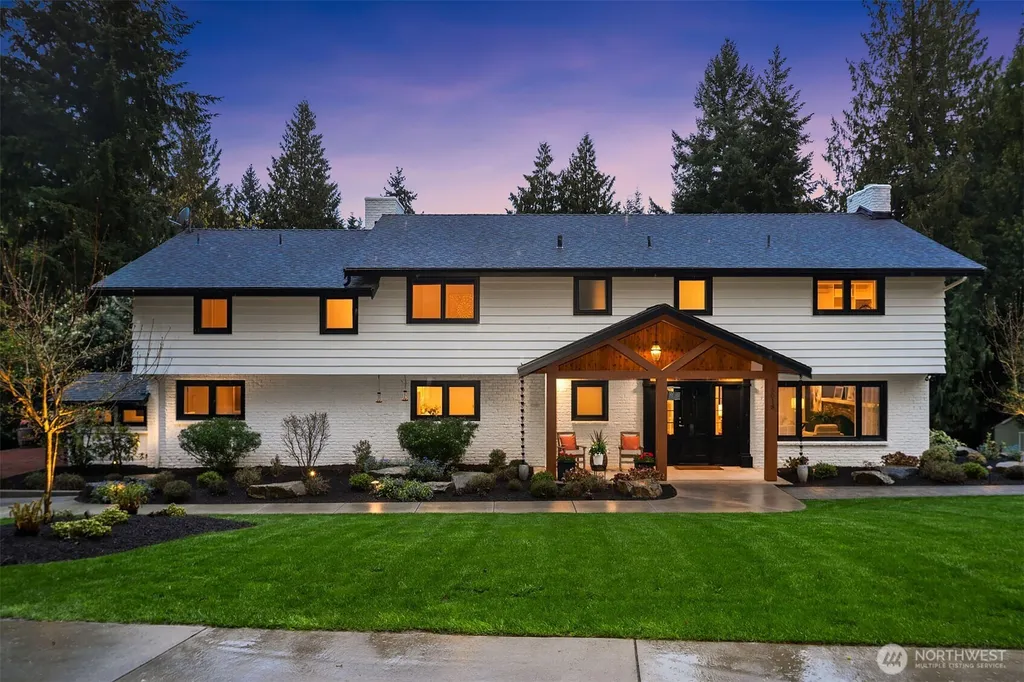 15018 152nd Avenue NE Woodinville WA 98072