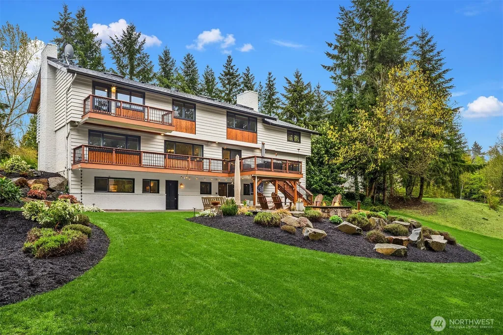 15018 152nd Avenue NE Woodinville WA 98072