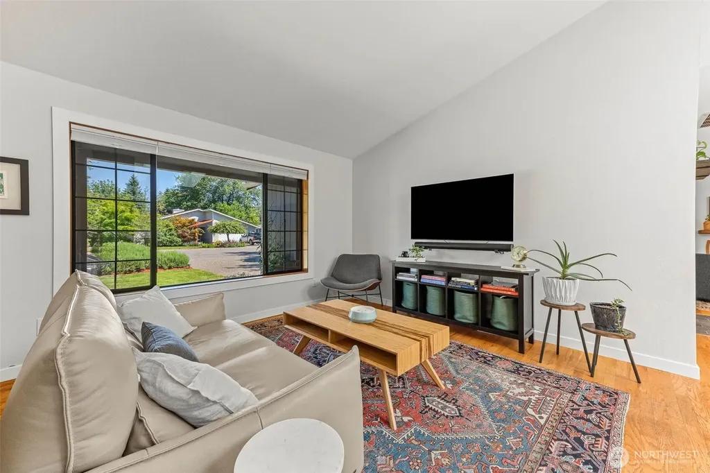 325 NE 4th Street North Bend WA 98045