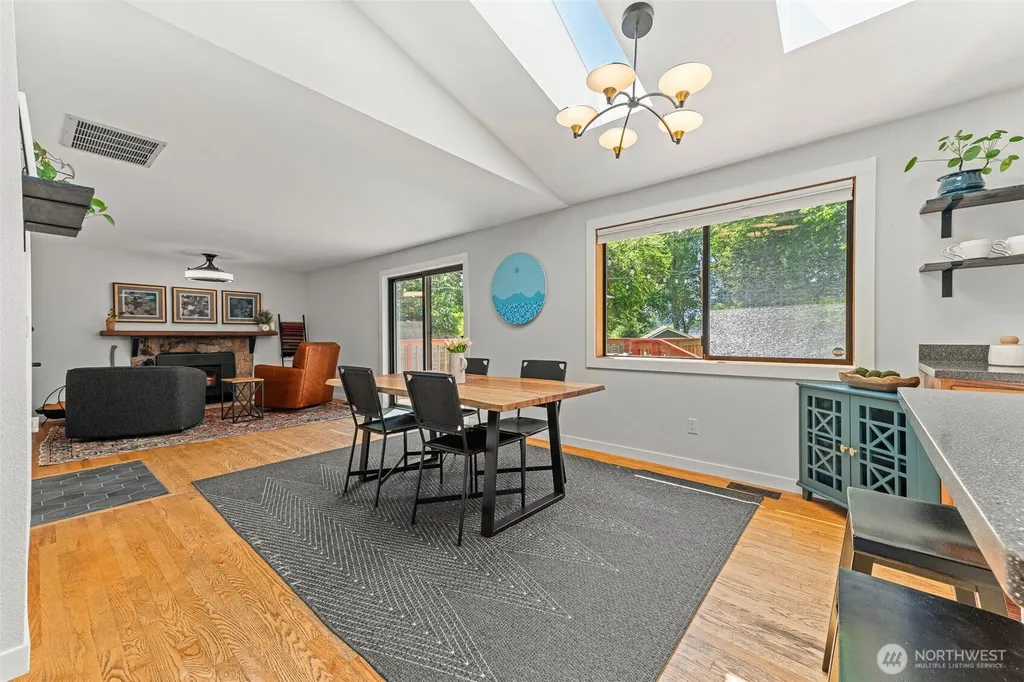 325 NE 4th Street North Bend WA 98045
