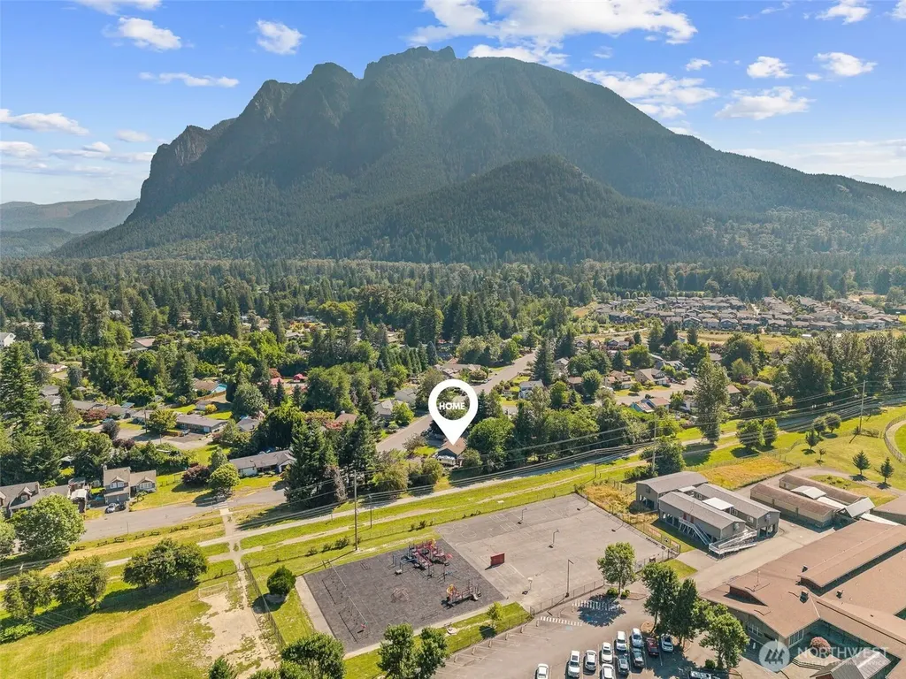 325 NE 4th Street North Bend WA 98045