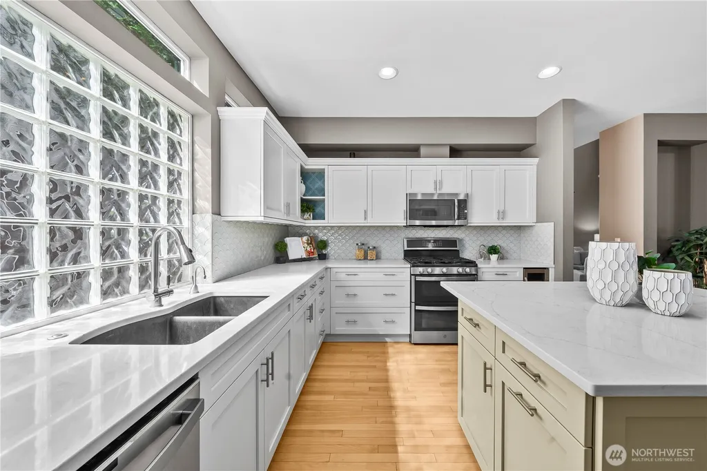 6016 Elizabeth Avenue SE Auburn WA 98092