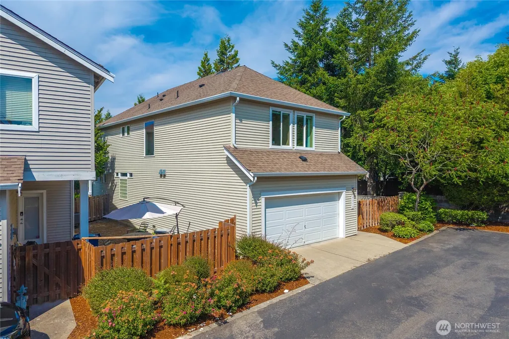 6016 Elizabeth Avenue SE Auburn WA 98092