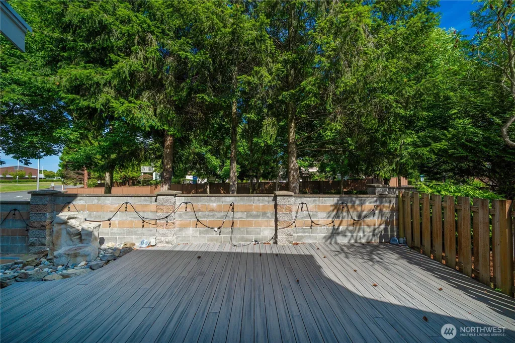 6016 Elizabeth Avenue SE Auburn WA 98092