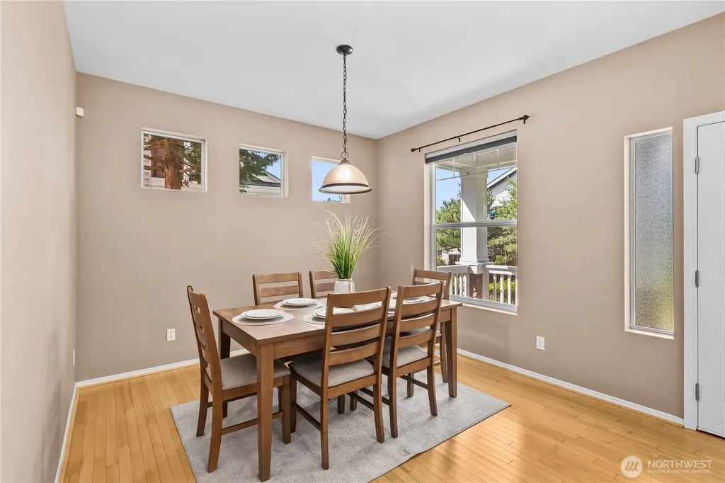 6016 Elizabeth Avenue SE Auburn WA 98092