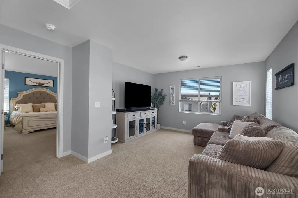 9011 Viola Street SE Olympia WA 98501