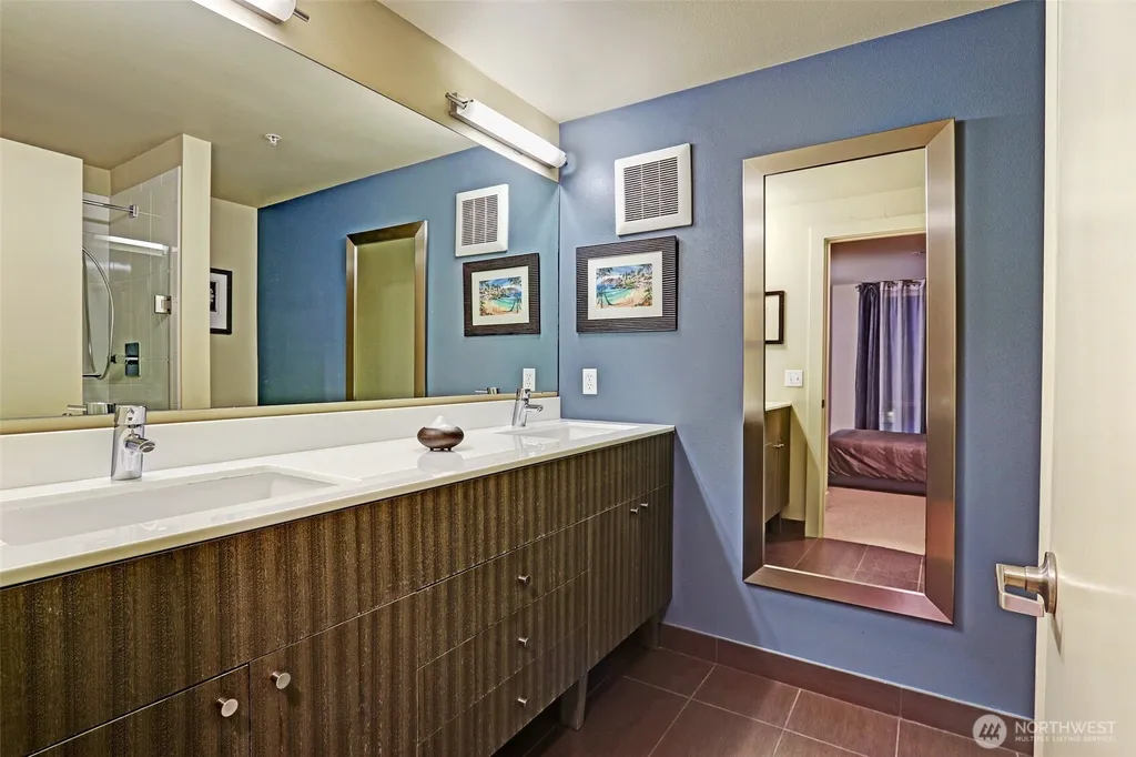 530 Broadway E Seattle WA 98012