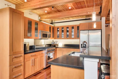 530 Broadway E Seattle WA 98012