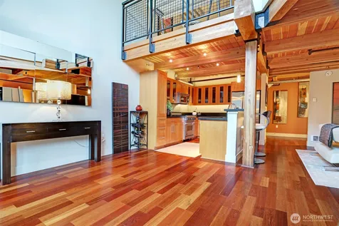 530 Broadway E Seattle WA 98012