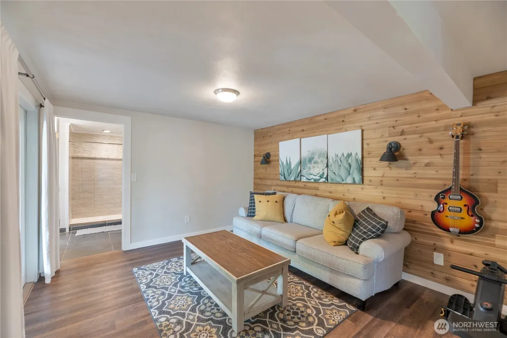 2027 SE Walker Park Road Shelton WA 98584