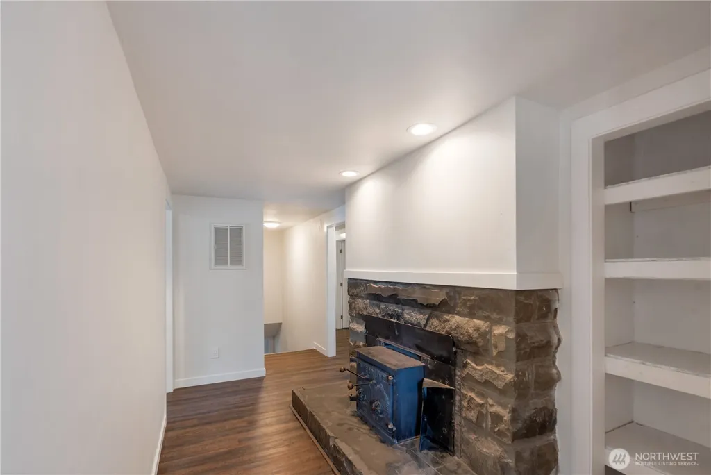 2027 SE Walker Park Road Shelton WA 98584