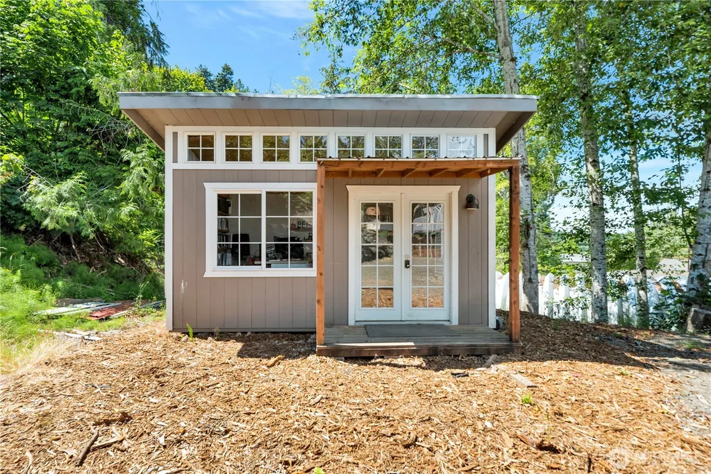 2027 SE Walker Park Road Shelton WA 98584