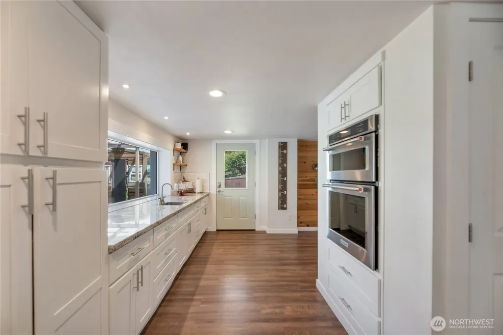 2027 SE Walker Park Road Shelton WA 98584