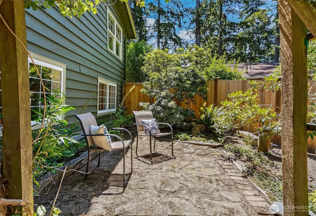 9317 217th Place SW Edmonds WA 98020
