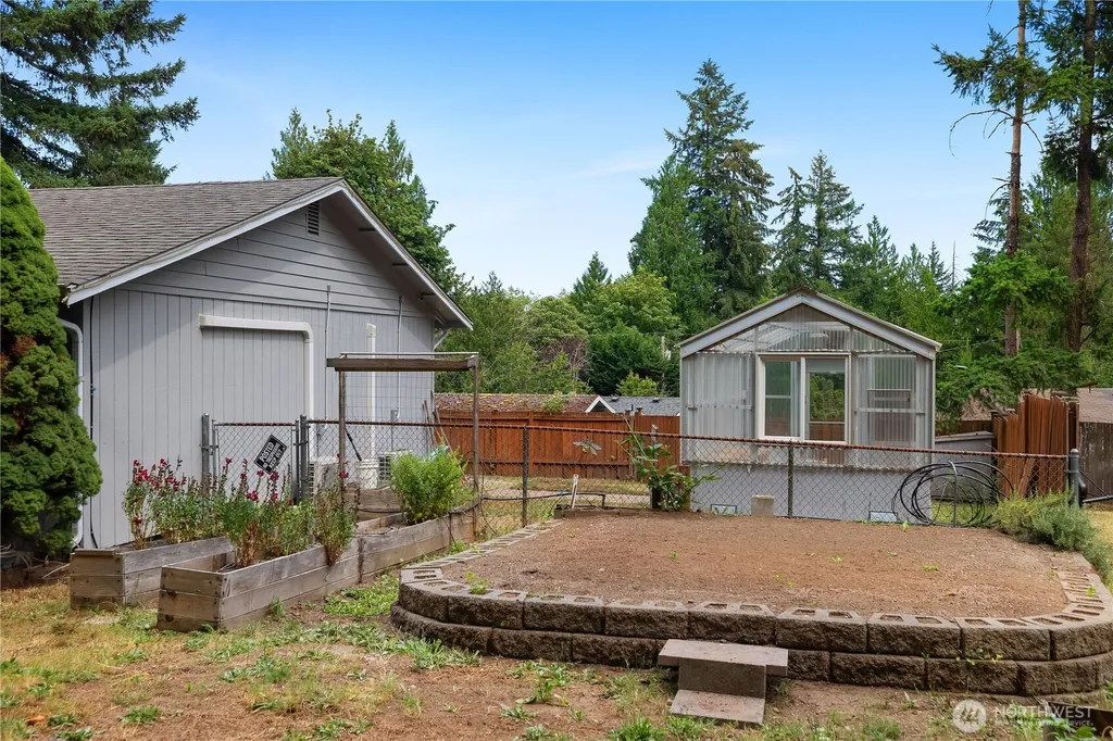 7544 Greenridge Street SW Olympia WA 98512