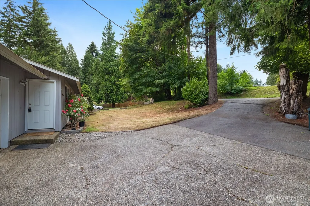 7544 Greenridge Street SW Olympia WA 98512