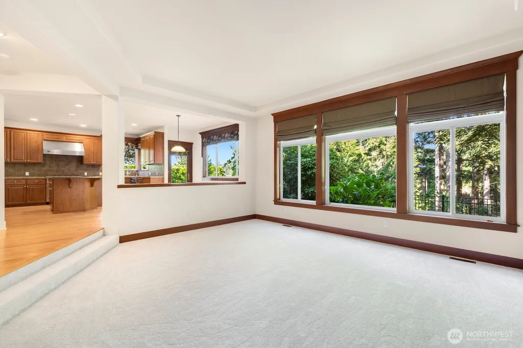 23431 NE 10th Place Sammamish WA 98074
