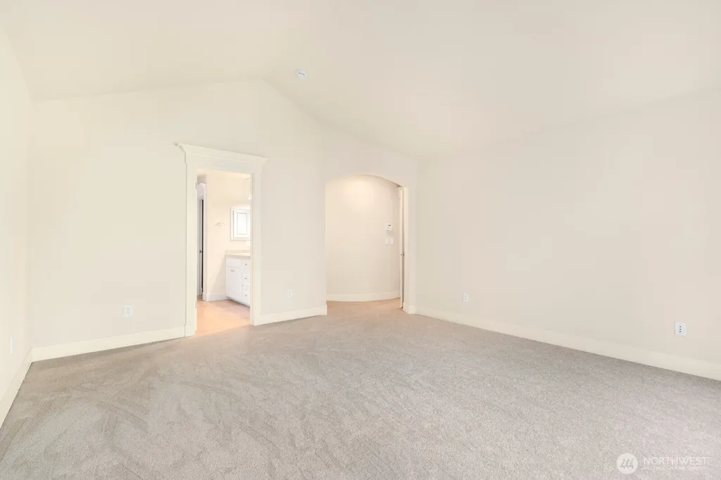 23431 NE 10th Place Sammamish WA 98074