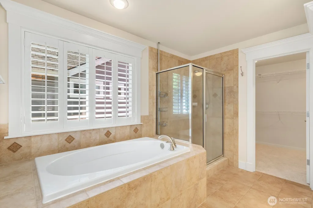 23431 NE 10th Place Sammamish WA 98074