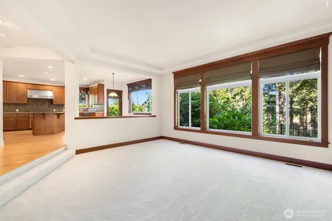 23431 NE 10th Place Sammamish WA 98074