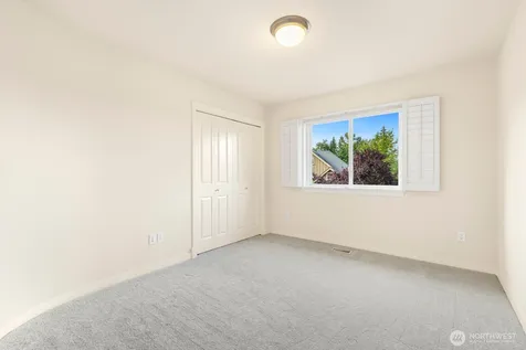 23431 NE 10th Place Sammamish WA 98074