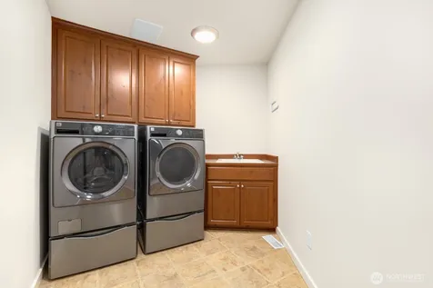 23431 NE 10th Place Sammamish WA 98074