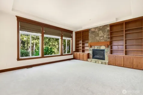 23431 NE 10th Place Sammamish WA 98074