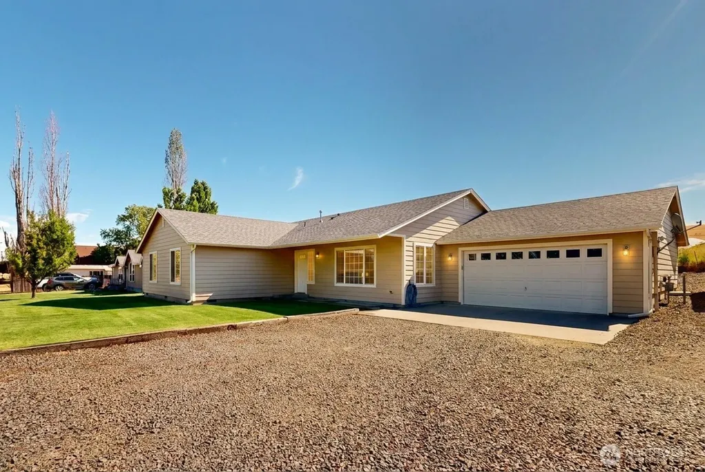 107 S Hill Street Weston OR 97886