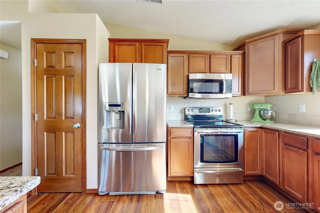 107 S Hill Street Weston OR 97886