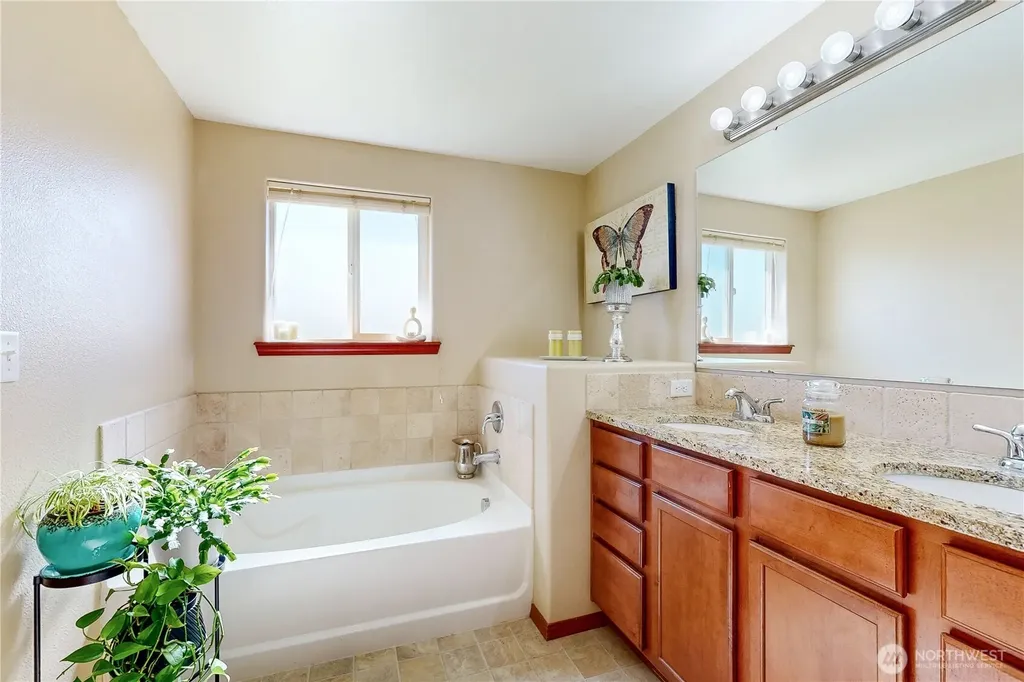107 S Hill Street Weston OR 97886