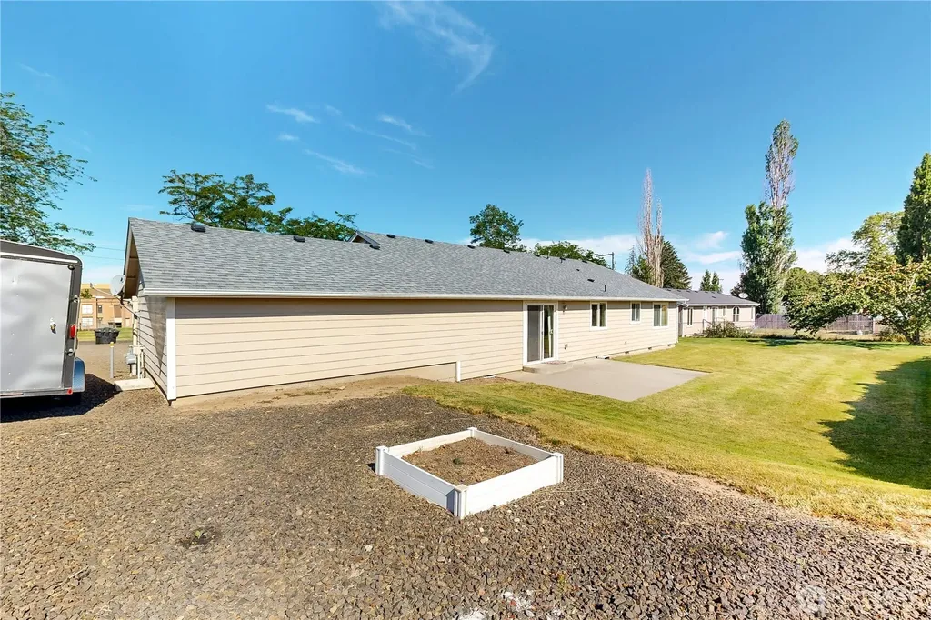 107 S Hill Street Weston OR 97886