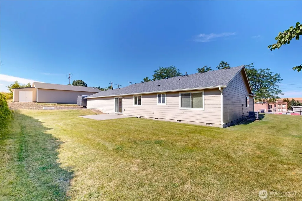 107 S Hill Street Weston OR 97886