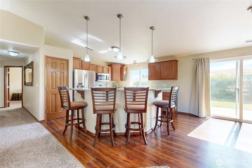 107 S Hill Street Weston OR 97886