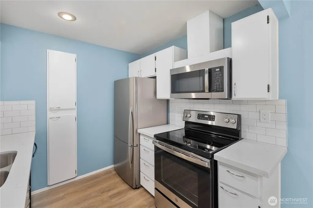 14332 126th Avenue NE Kirkland WA 98034