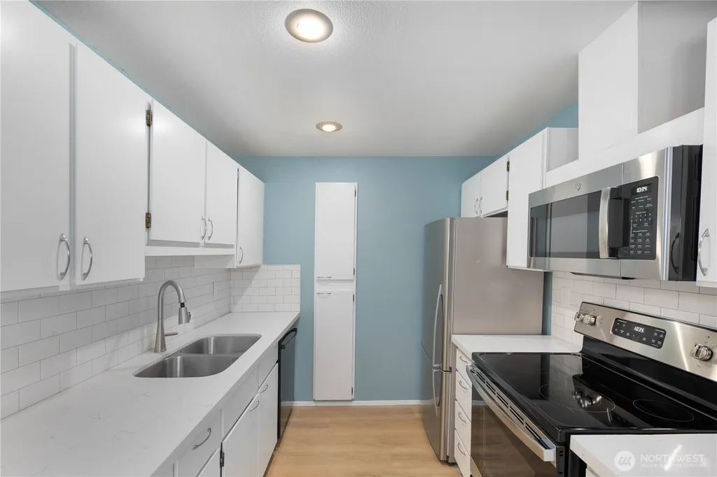 14332 126th Avenue NE Kirkland WA 98034