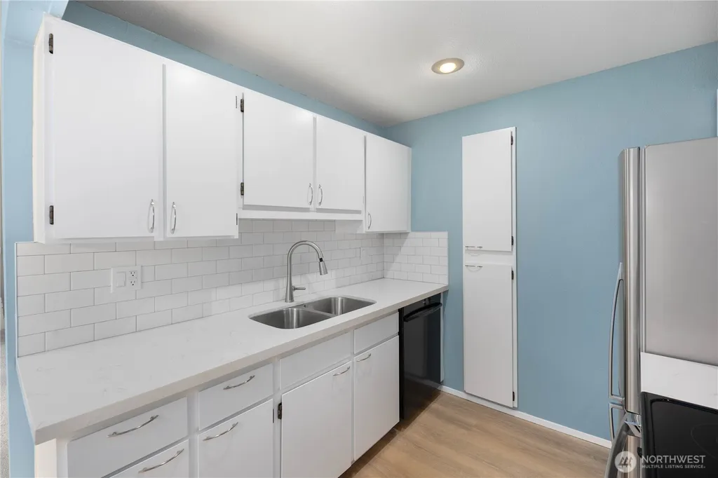 14332 126th Avenue NE Kirkland WA 98034