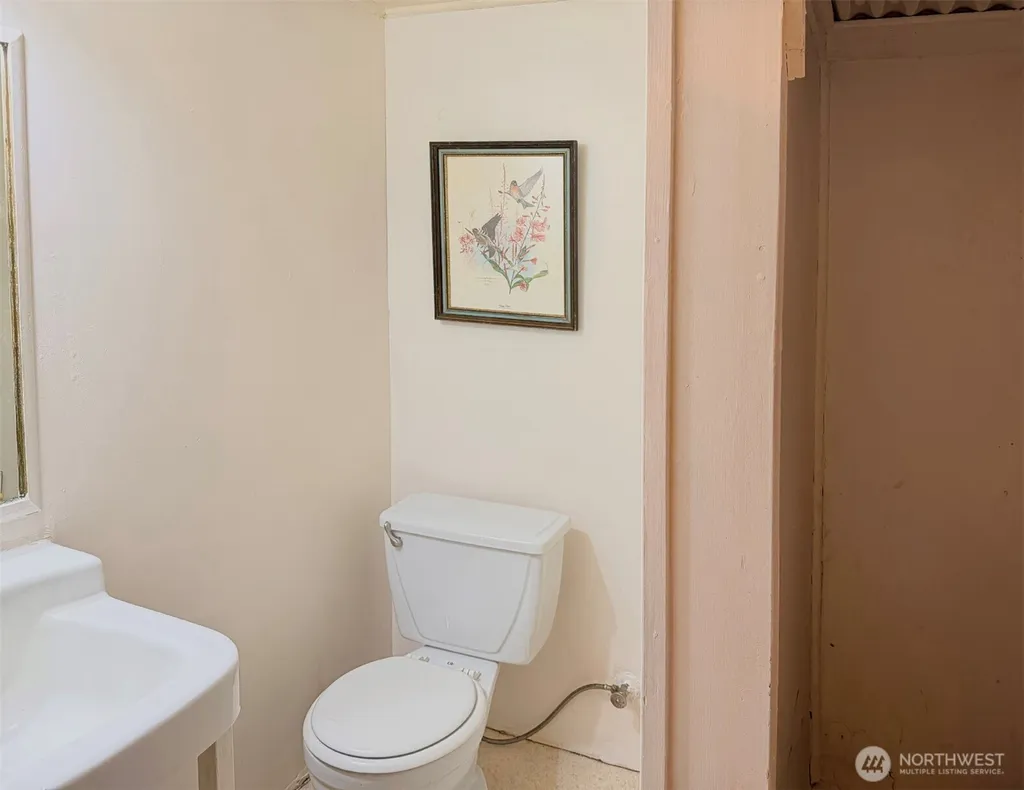4329 86th Avenue SE Mercer Island WA 98040